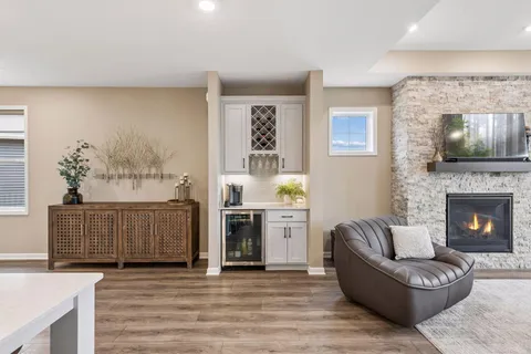 $650,000 | 2055 Oakpointe Drive, Waconia, MN 55387