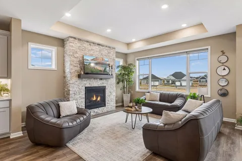 $650,000 | 2055 Oakpointe Drive, Waconia, MN 55387