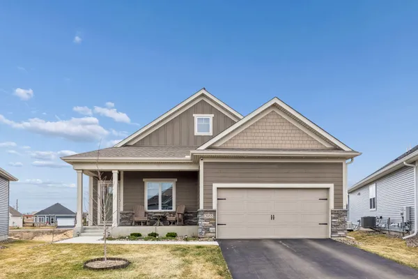 $625,000 | 2055 Oakpointe Drive, Waconia, MN 55387