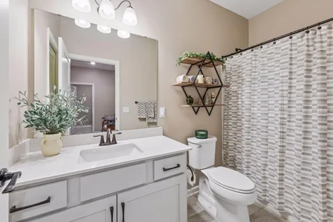 $650,000 | 2055 Oakpointe Drive, Waconia, MN 55387