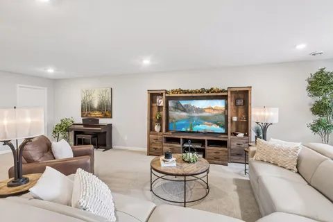 $650,000 | 2055 Oakpointe Drive, Waconia, MN 55387