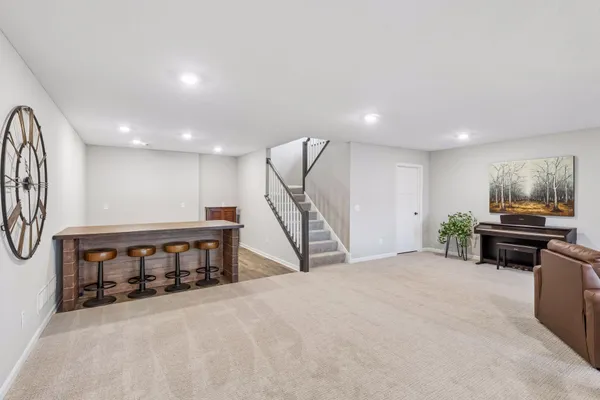 $625,000 | 2055 Oakpointe Drive, Waconia, MN 55387