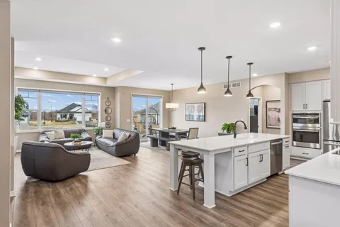 $650,000 | 2055 Oakpointe Drive, Waconia, MN 55387