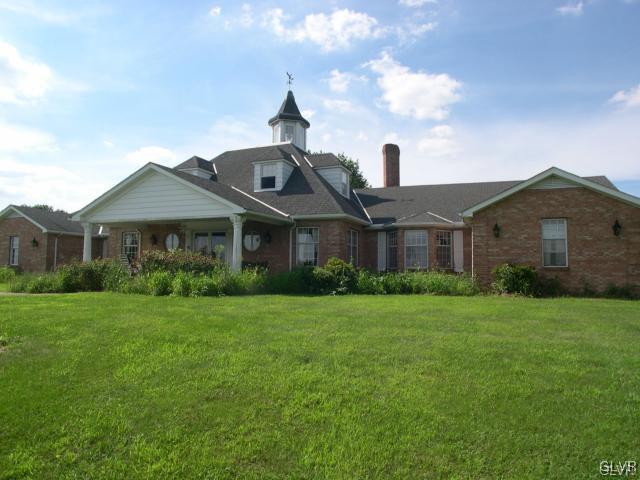 460 Cedar Road Bangor, PA 18013 - Photo 1 of 30 Gallery Image 1
