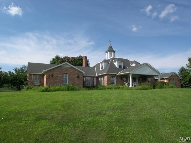 460 Cedar Road Bangor, PA 18013 - Photo 2 of 30 Gallery Image 2