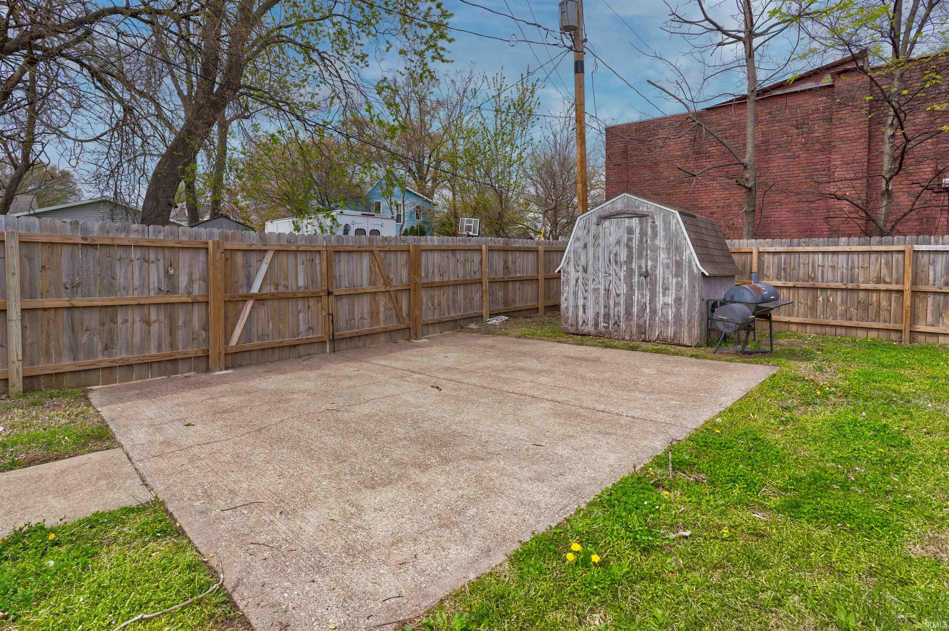 312 Monroe Avenue Evansville, IN 47713 - Photo 23 of 25