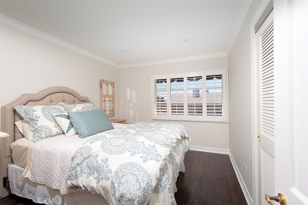 718 Emerald Bay Laguna Beach, CA 92651 - Photo 11 of 21