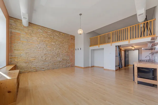 $299,900 | 500 Division Street South, Unit 7, Northfield, MN 55057
