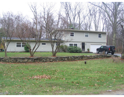 85 Town Farm Road Sutton, MA 01590 - Photo 1 of 12 Gallery Image 1