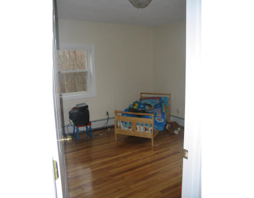 85 Town Farm Road Sutton, MA 01590 - Photo 9 of 12 Gallery Image 9