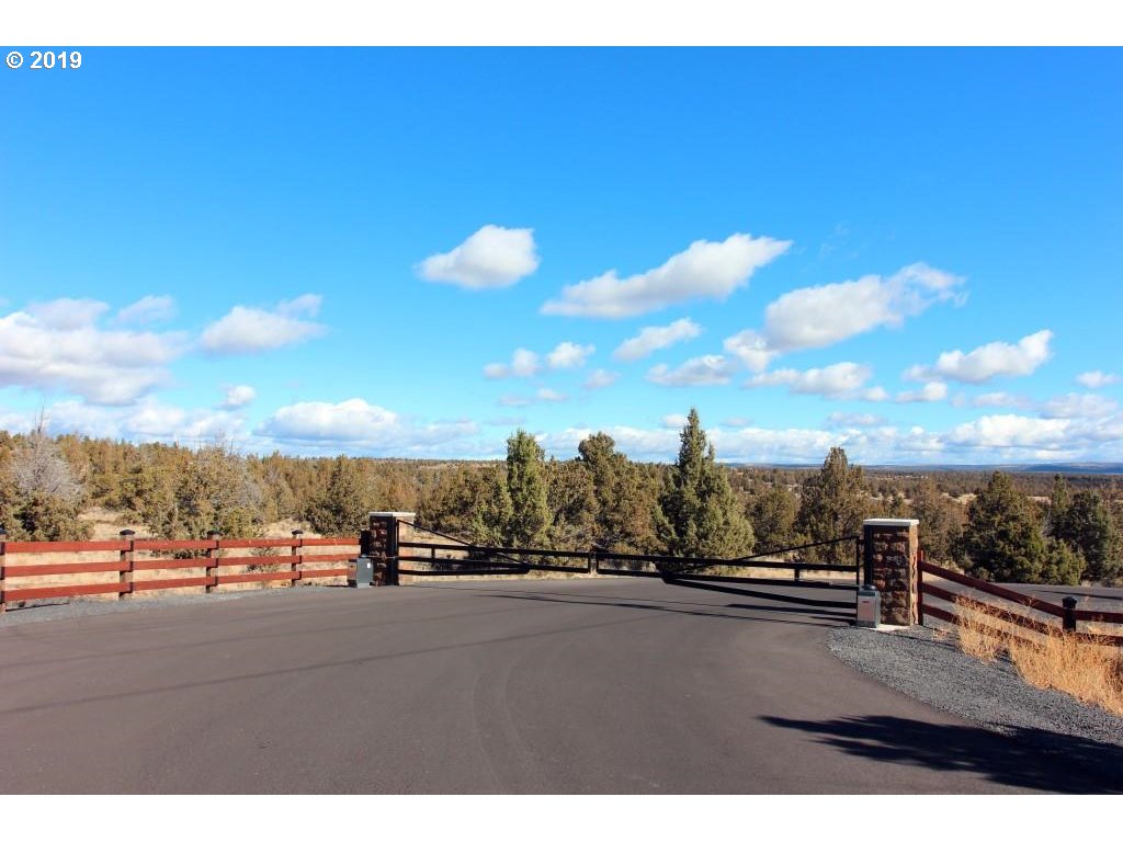 Southeast Laredo Road Prineville, OR 97754 - Photo 3 of 6 Gallery Image 3