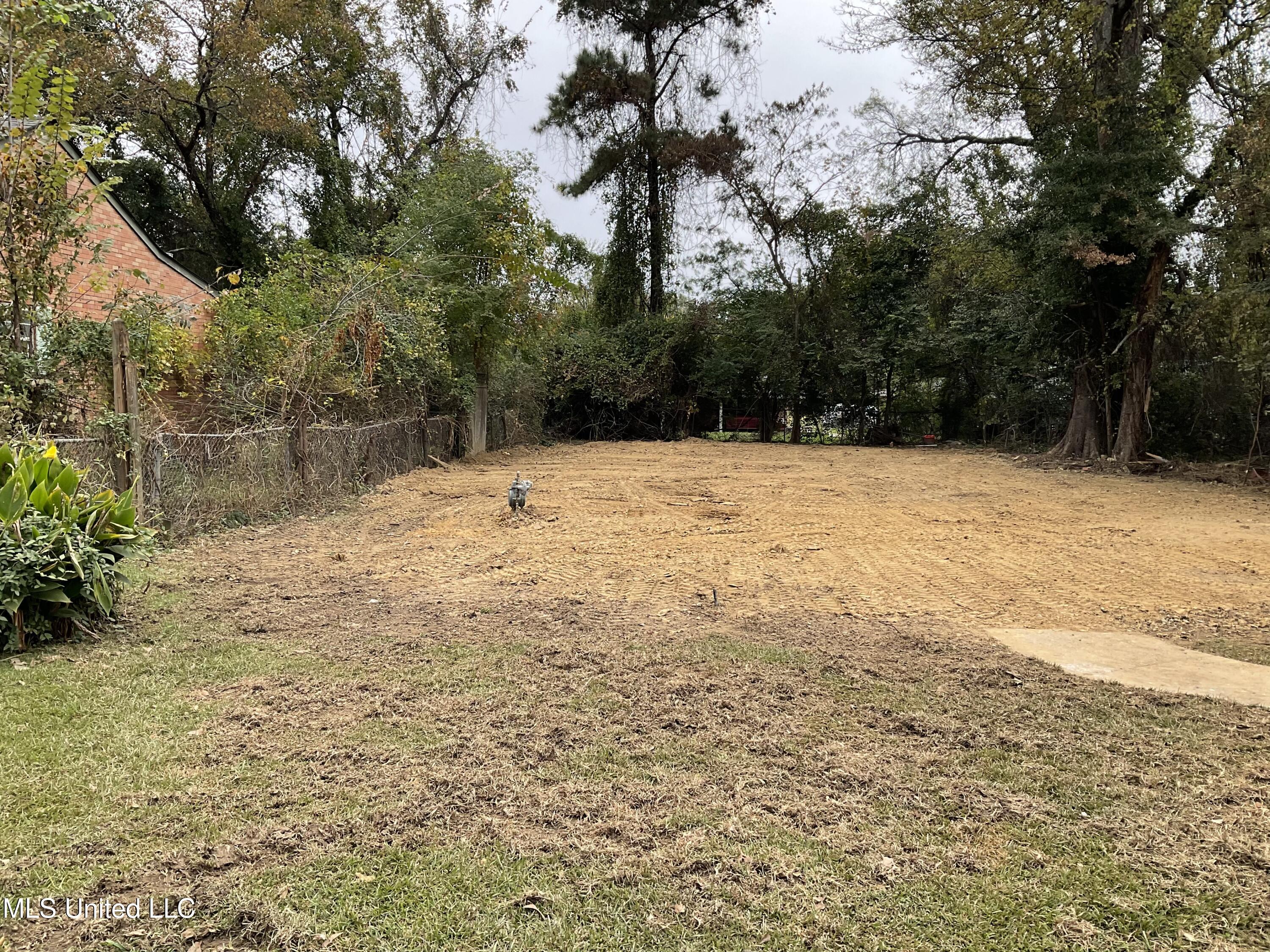 1516 Booker Street Jackson, MS 39204 - Photo 1 of 4 IMG_1744