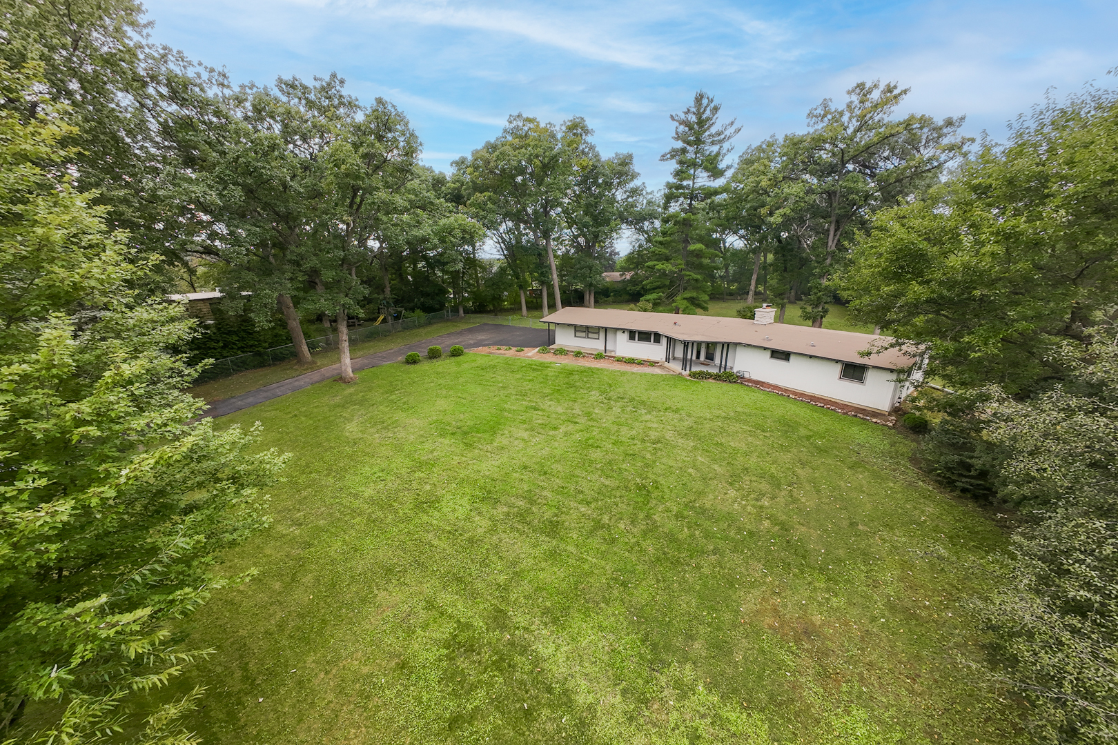 1S670 Winfield Road Wheaton, IL 60189 - Photo 4 of 31 Gallery Image 4