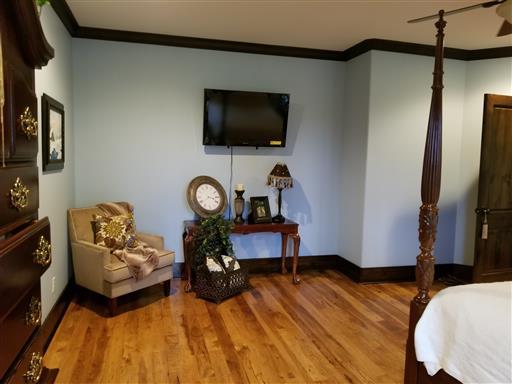 2032 Smalling Road Lafayette, TN 37083 - Photo 15 of 30 Sitting area in master.