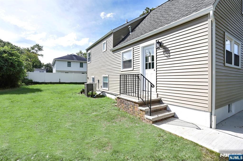 73 Rucereto Avenue Dumont, NJ 07628 - Photo 43 of 44 Gallery Image 43