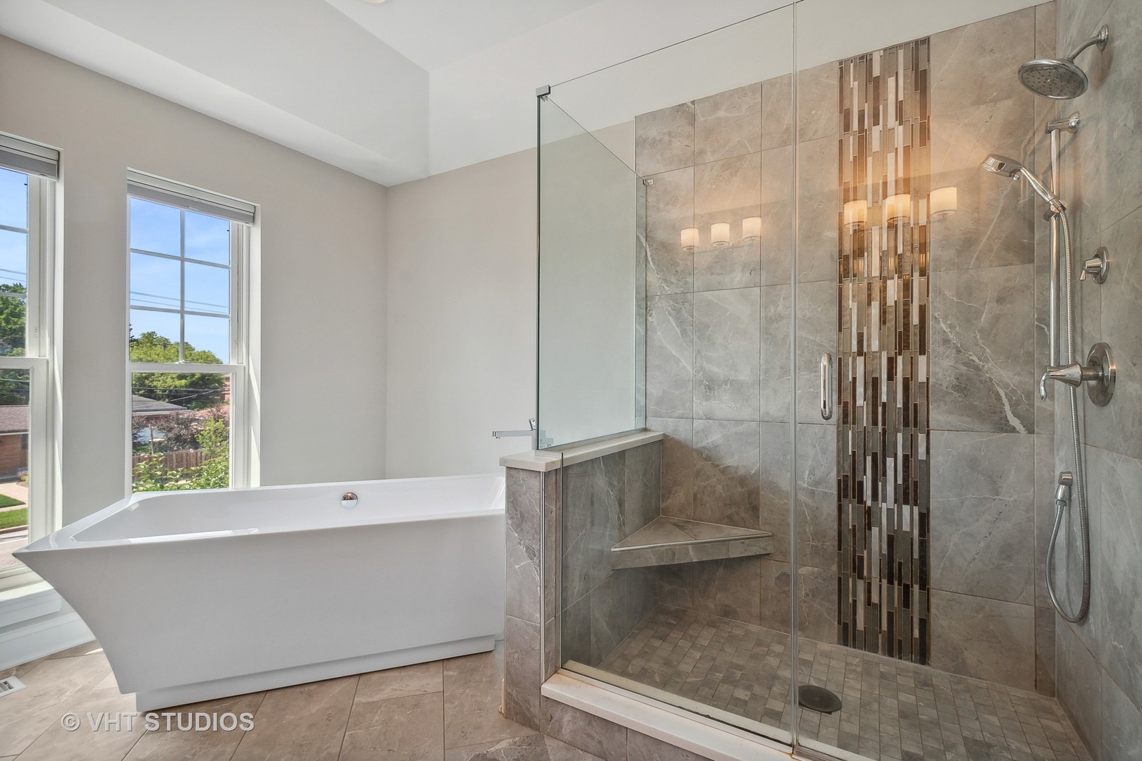 2004 West Sibley Street Park Ridge, IL 60068 - Photo 18 of 40 a bathroom with a shower and a bathtub