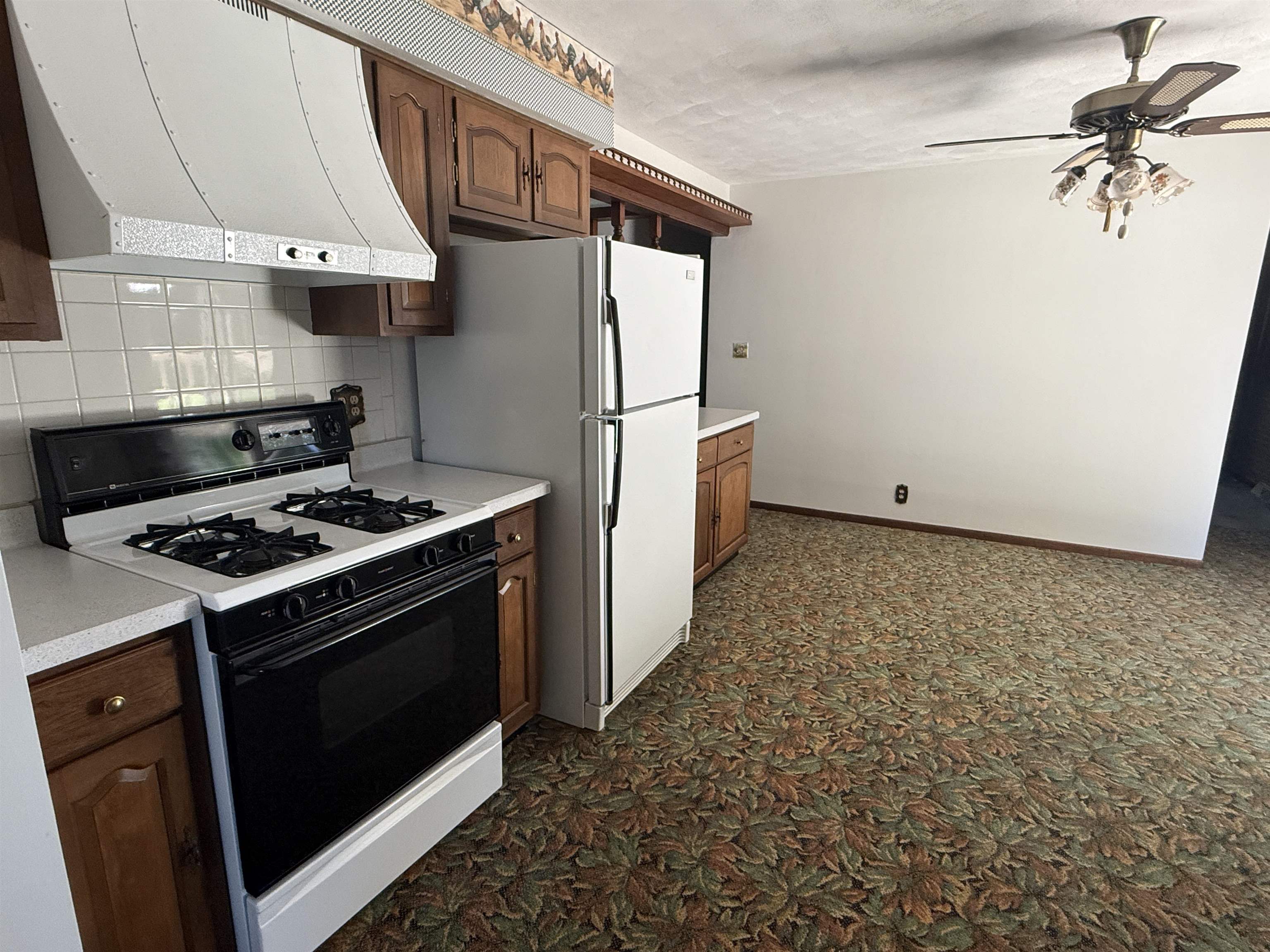 4975 Blackhawk Road Rockford, IL 61109 - Photo 18 of 26