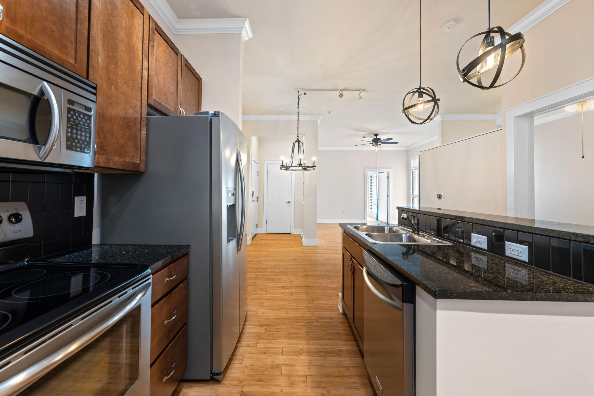 129 Walnut Street, Unit 304 Chattanooga, TN 37403 - Photo 6 of 40 22-web-or-mls-DSC_0235