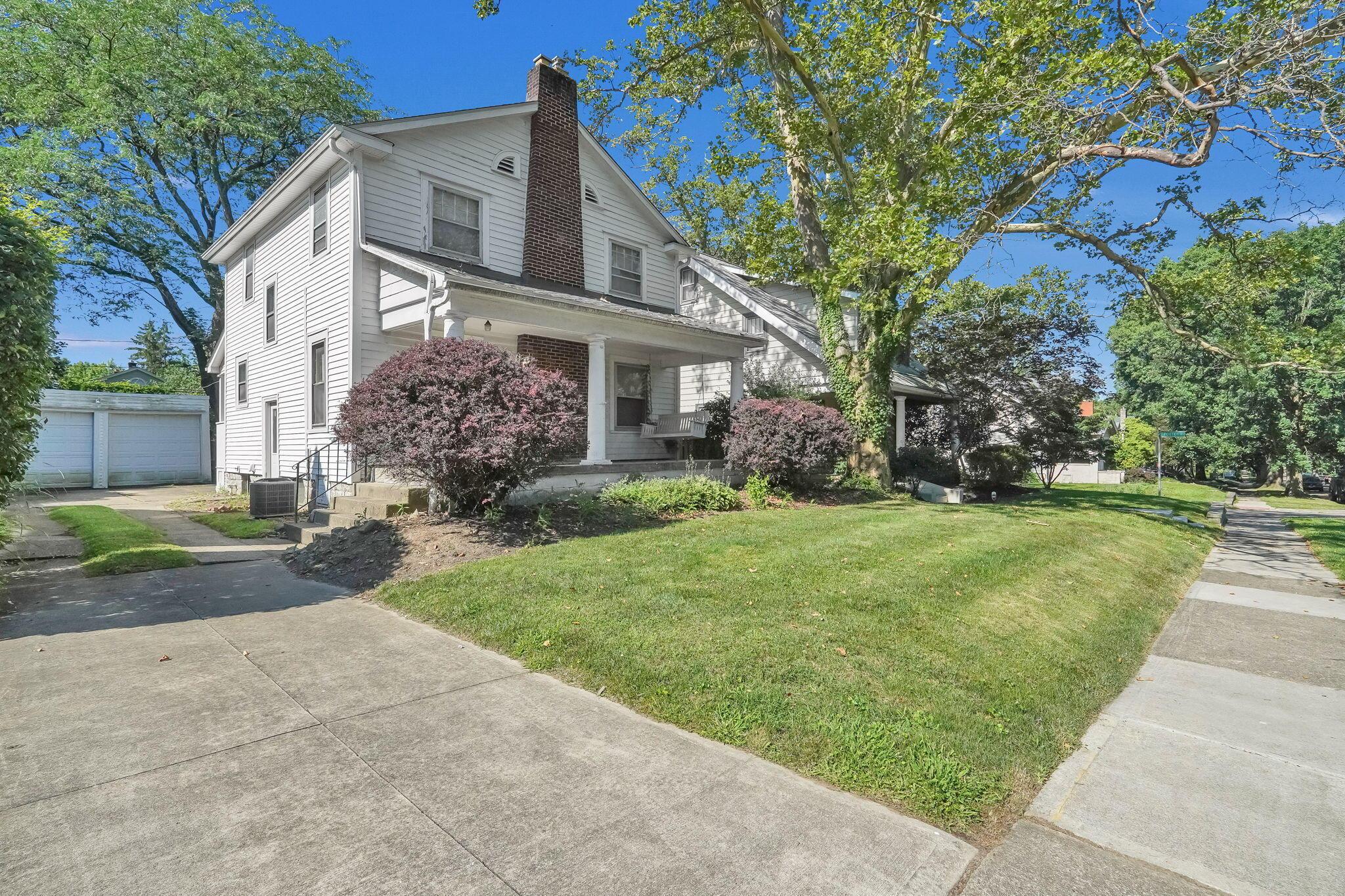 155 Chatham Road Columbus, OH 43214 - Photo 2 of 28 2-web-or-mls-155-chatham-rd