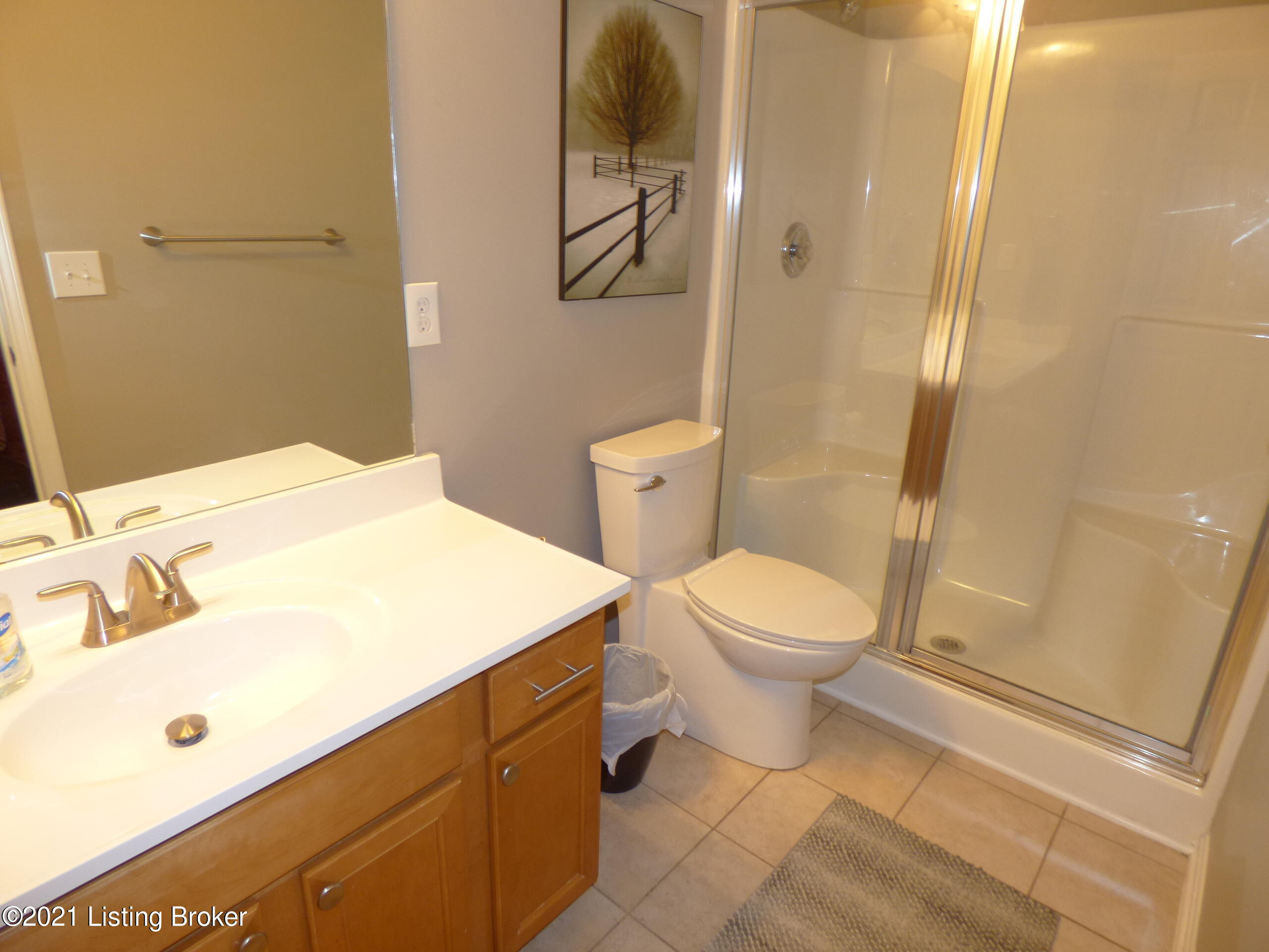 6434 Renate Road Louisville, KY 40291 - Photo 26 of 44 P1320979