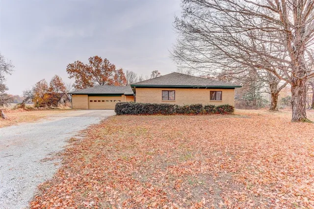 a view of outdoor space yard and front view of a house