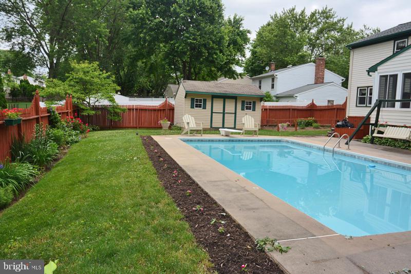 476 Longmeadow Road Lancaster, PA 17601 - Photo 22 of 26 Gallery Image 22