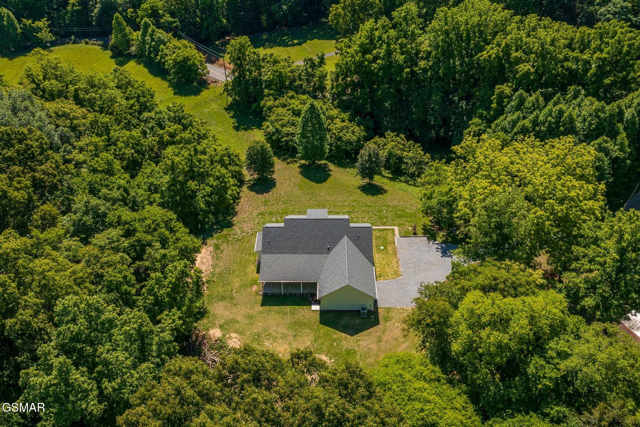 3882 Thomas Cross Road Sevierville, TN 37876 - Photo 63 of 80 Gallery Image 63