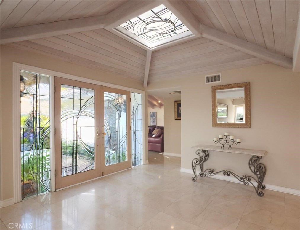 14 Georgeff Road Rolling Hills, CA 90274 - Photo 12 of 71 Foyer
