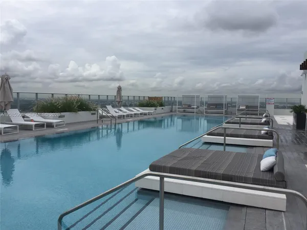 $2,700 | 1010 Brickell Avenue, Unit 3310, Miami, FL 33131