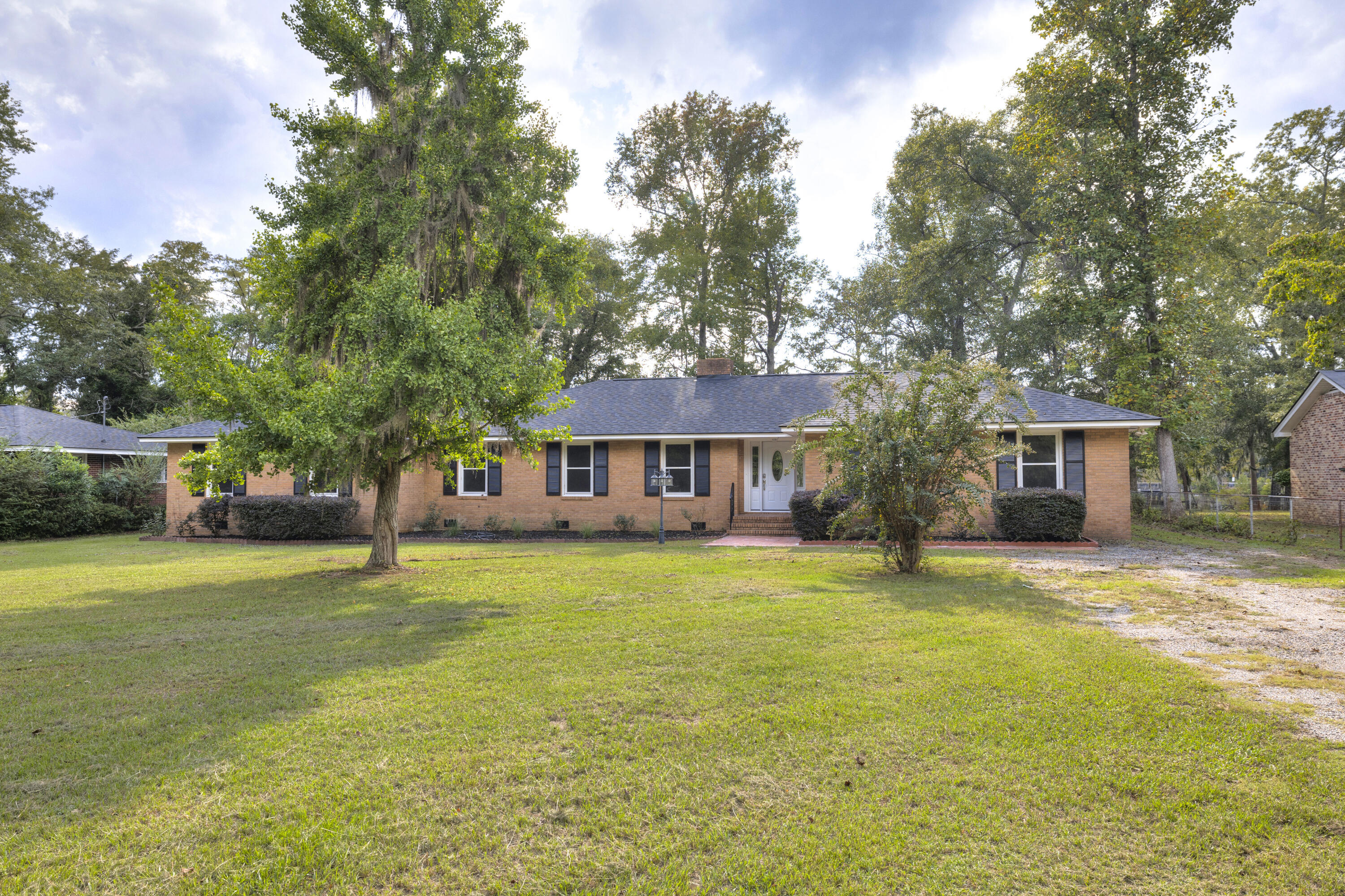 2350 Whites Mill Road Sumter, SC 29153 - Photo 3 of 35