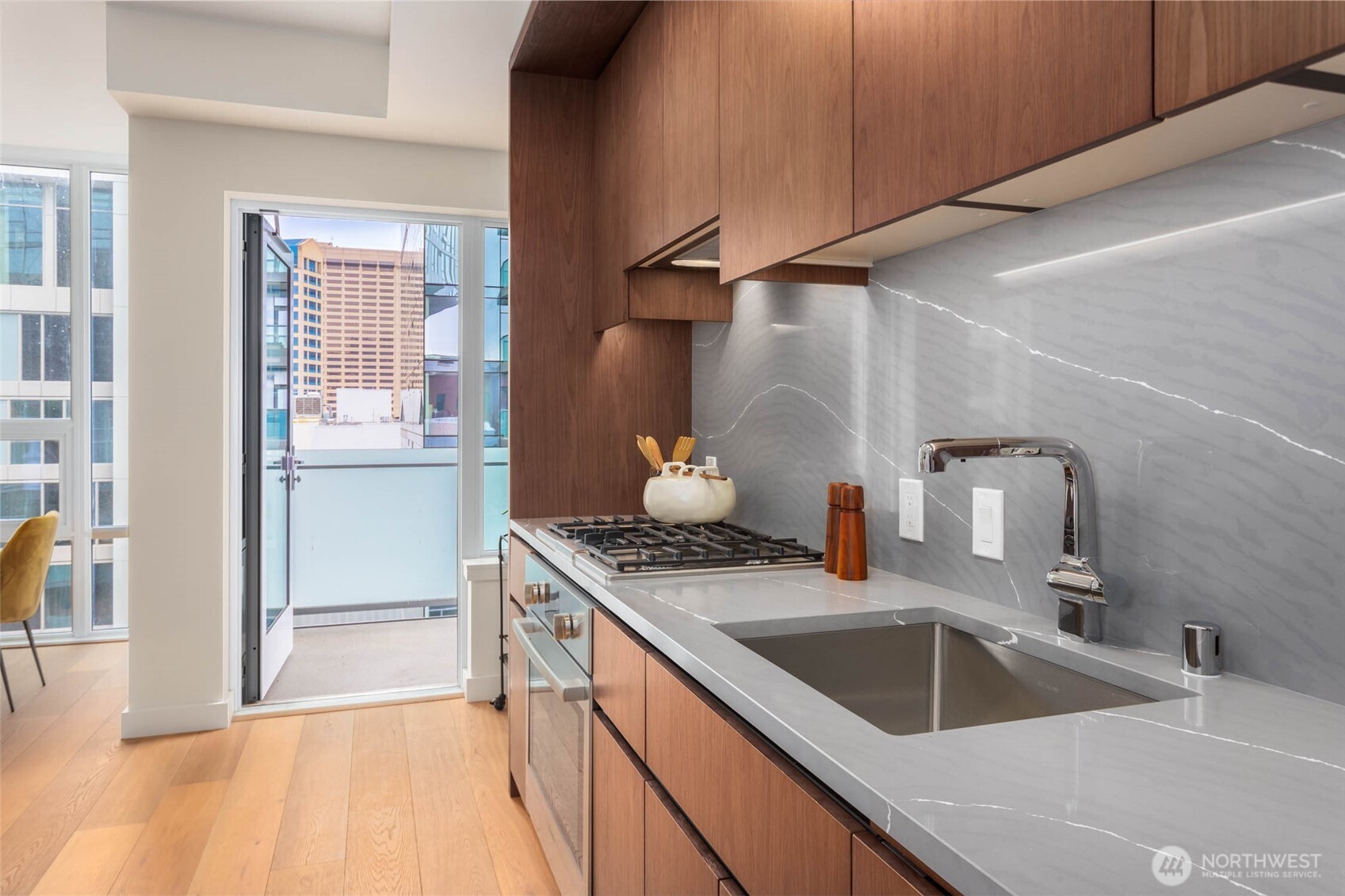 121 Stewart Street, Unit 1104 Seattle, WA 98101 - Photo 6 of 33