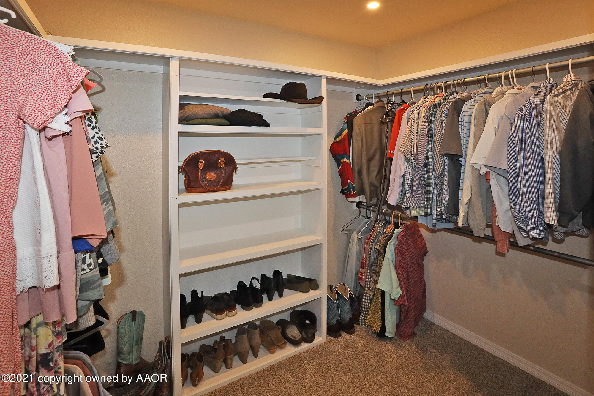 9300 South Blessen Road Amarillo, TX 79119 - Photo 17 of 40 Master Closet