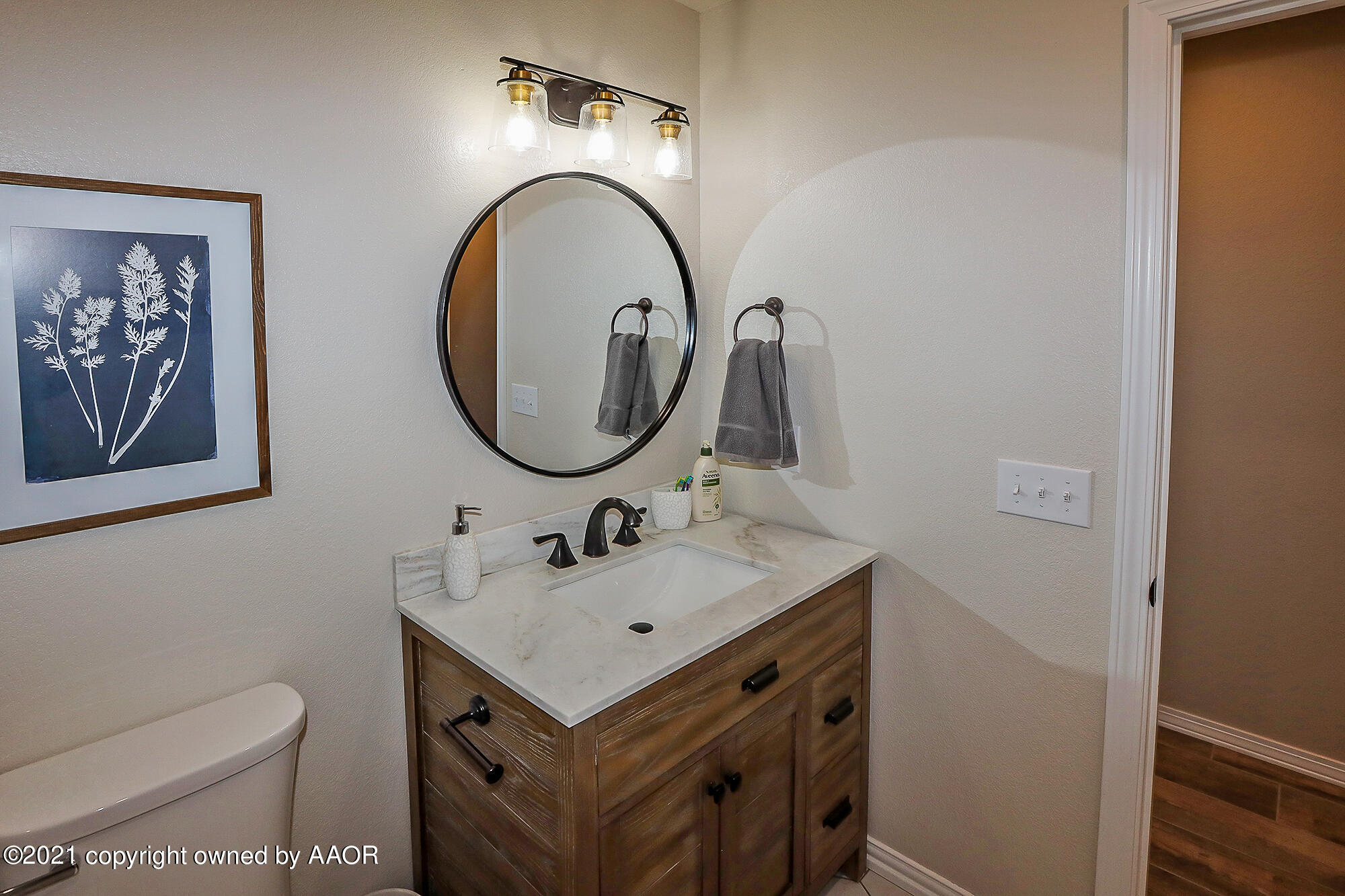 9300 South Blessen Road Amarillo, TX 79119 - Photo 27 of 40 Bathroom Vanity