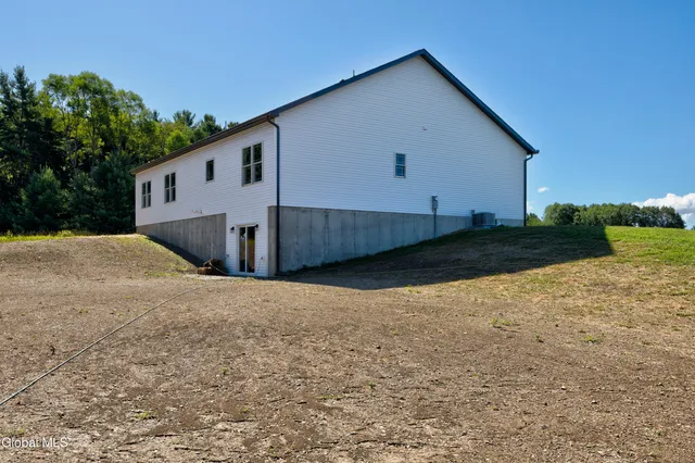 $524,900 | 734 Groveside Road, Pittstown, NY 12028