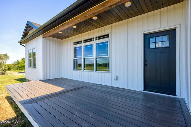 $524,900 | 734 Groveside Road, Pittstown, NY 12028