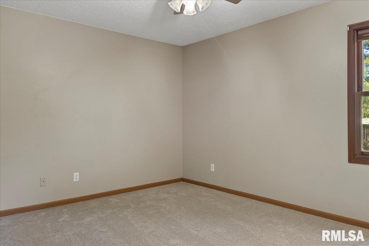 5217 Buford Street Springfield, IL 62703 - Photo 15 of 28 Gallery Image 15
