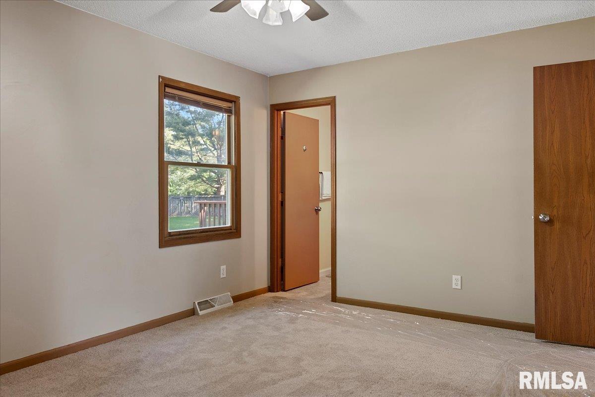 5217 Buford Street Springfield, IL 62703 - Photo 16 of 28 Gallery Image 16