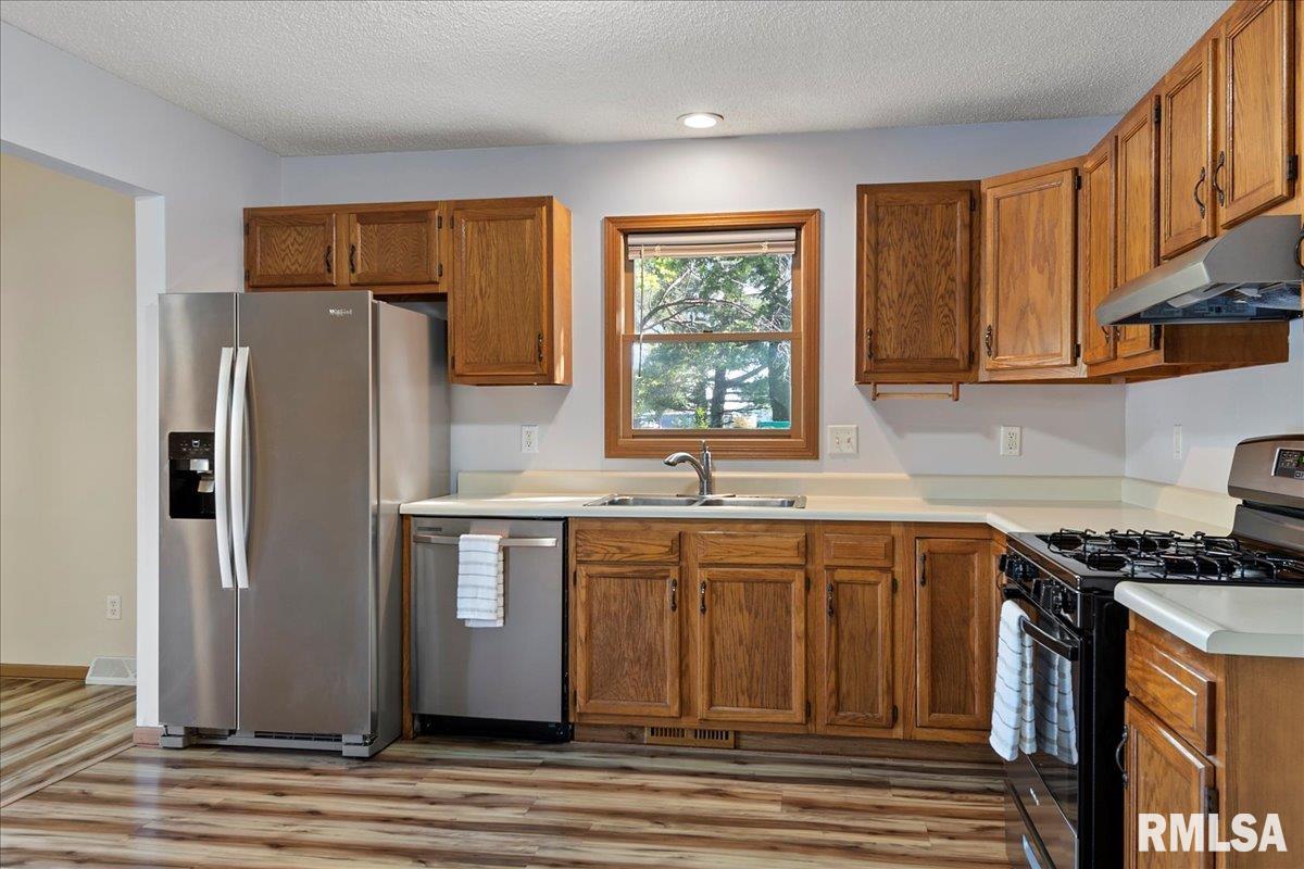 5217 Buford Street Springfield, IL 62703 - Photo 9 of 28 Gallery Image 9