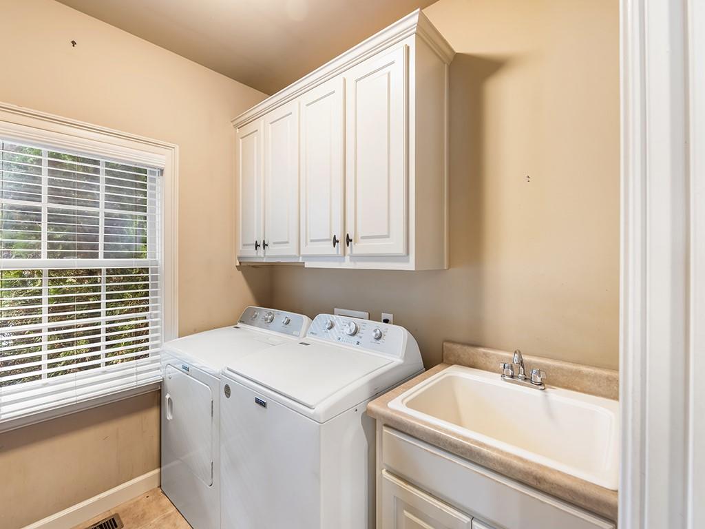 766 Heritage Post Lane Southwest Grayson, GA 30017 - Photo 11 of 53