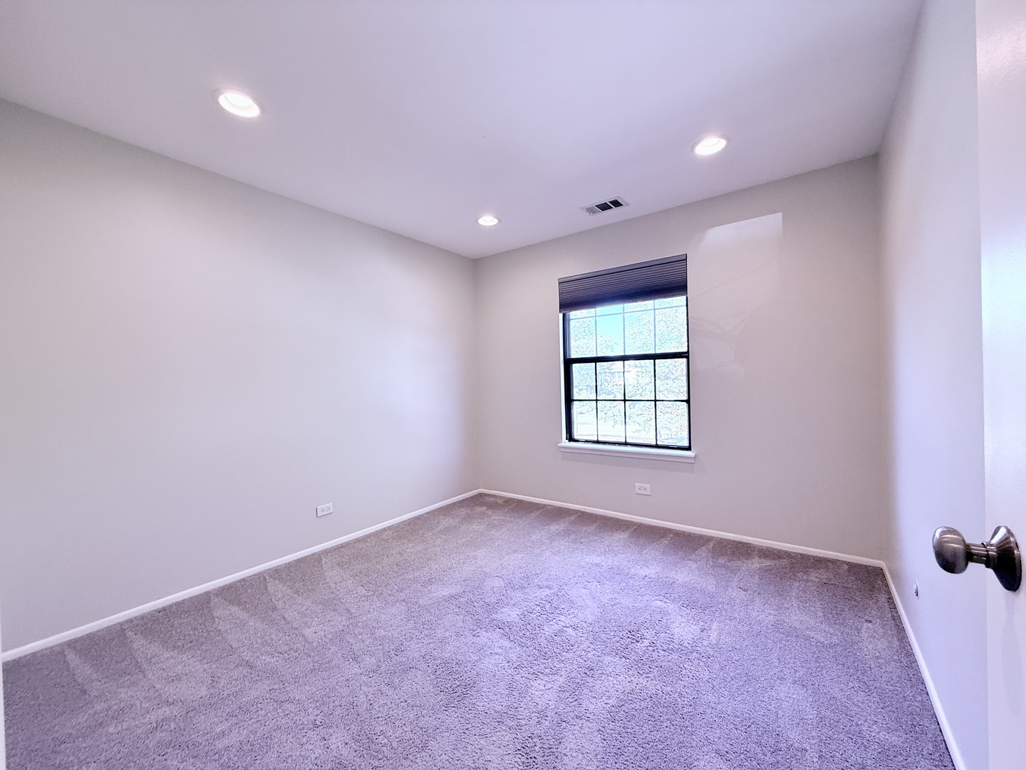 70 Margate Court, Unit C2 Schaumburg, IL 60193 - Photo 15 of 26