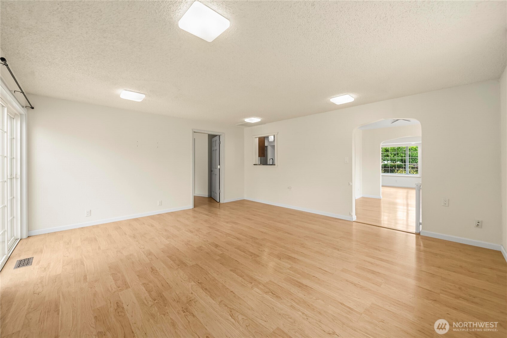 16101 60th Street East Sumner, WA 98390 - Photo 11 of 29