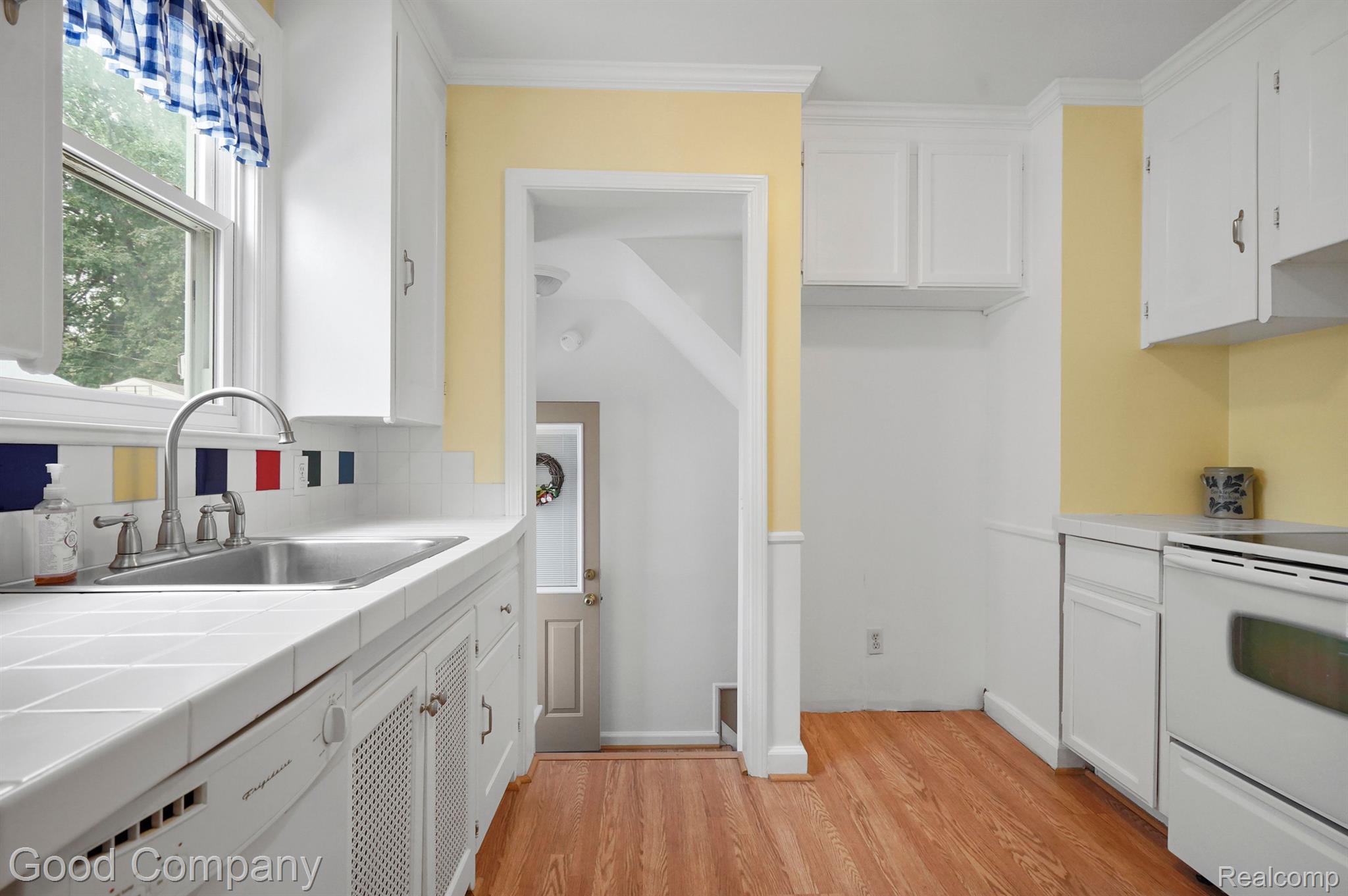 1249 Harvard Road Berkley, MI 48072 - Photo 8 of 34 Gallery Image 8