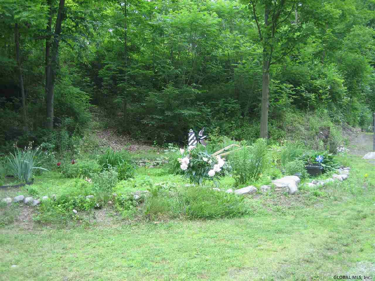 516 Reafield Farm Road Jackson, NY 12865 - Photo 2 of 12 Photo 2