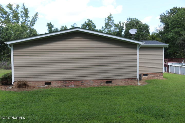35 Buck Ridge Road Louisburg, NC 27549 - Photo 11 of 12 SIDE VIEW