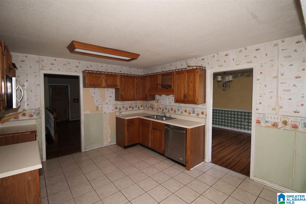 5511 South Shades Crest Road Bessemer, AL 35022 - Photo 7 of 27
