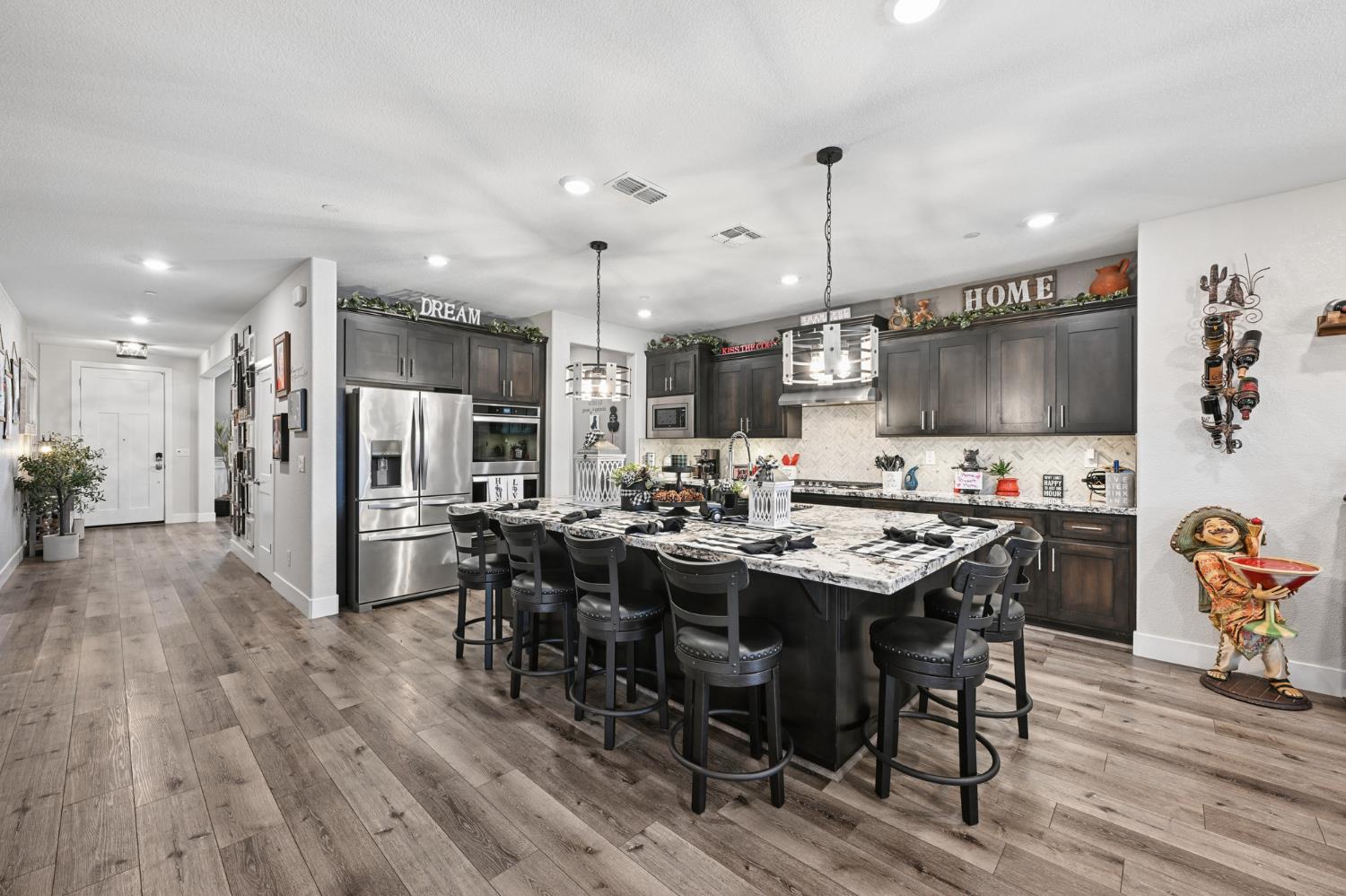 9016 Plympton Loop Roseville, CA 95747 - Photo 13 of 99 Gallery Image 13
