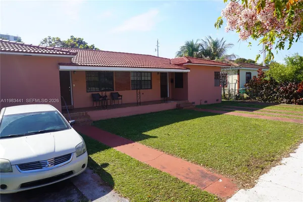 $1,500,000 | 2660 Southwest 36th Avenue, Miami, FL 33133
