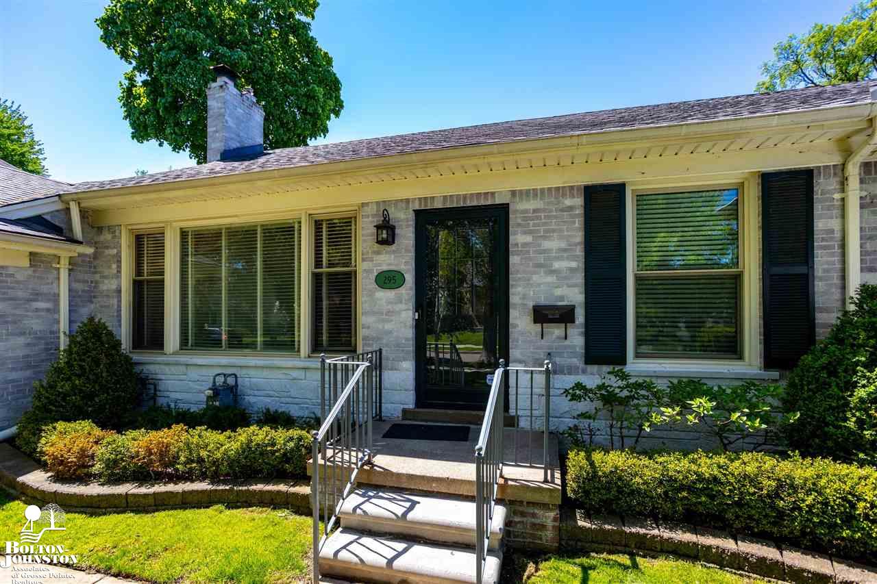 295 Ridgemont Road Grosse Pointe Farms, MI 48236 - Photo 2 of 39