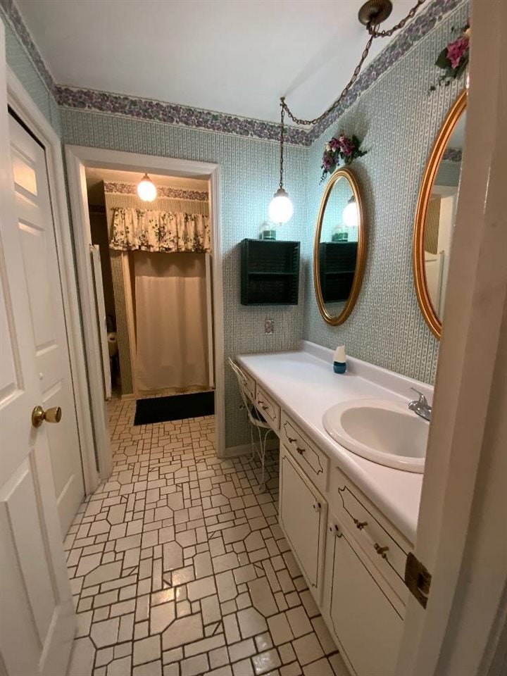 219 Bellefonte Princess Road Ashland, KY 41101 - Photo 15 of 19 Gallery Image 15