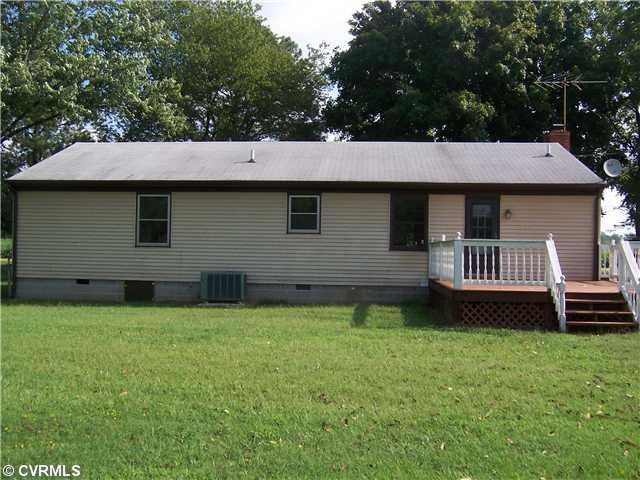 7957 Dabneys Mill Road Manquin, VA 23106 - Photo 2 of 8 Exterior Front - Detached 2 Car Garage